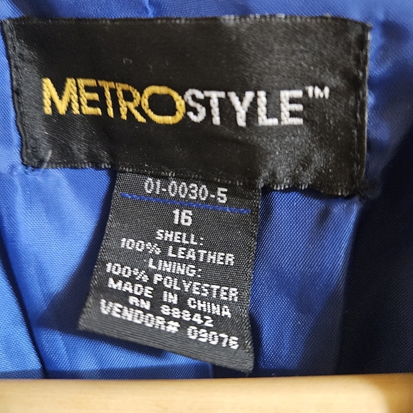 Metro Style Blue Leather Jacket - Picture 3 of 5
